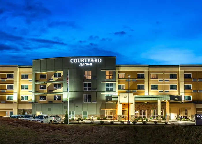 Courtyard By Marriott Somerset