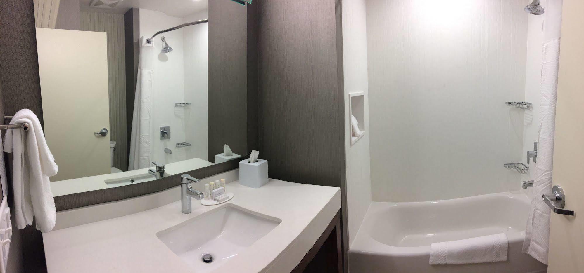 Courtyard By Marriott 3*